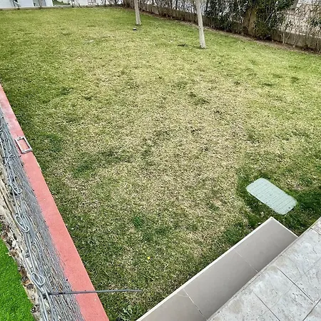 Сasa de vacaciones Con Patio Privado, Piscina Comunitaria Y Aire Acondicionado - Es-9-170