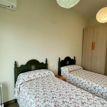Con Patio Privado, Piscina Comunitaria Y Aire Acondicionado - Es-9-170 * Les Planes del Rei