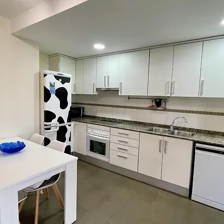 Con Patio Privado, Piscina Comunitaria Y Aire Acondicionado - Es-9-170 Les Planes del Rei
